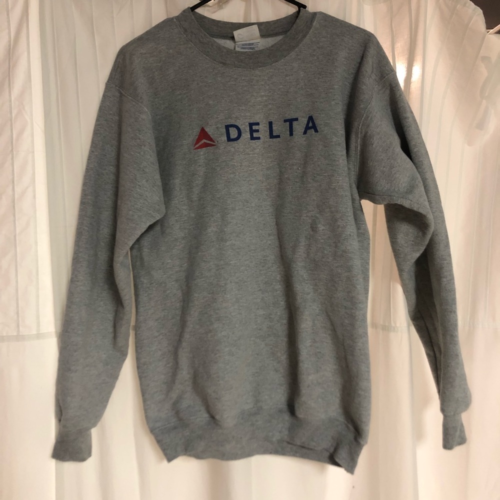 Delta Airlines sweatshirt